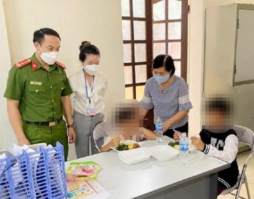 Hiện hai anh em cháu N. đang được Công an xã Cương Gián chăm sóc và tâm lý đã ổn định. 
