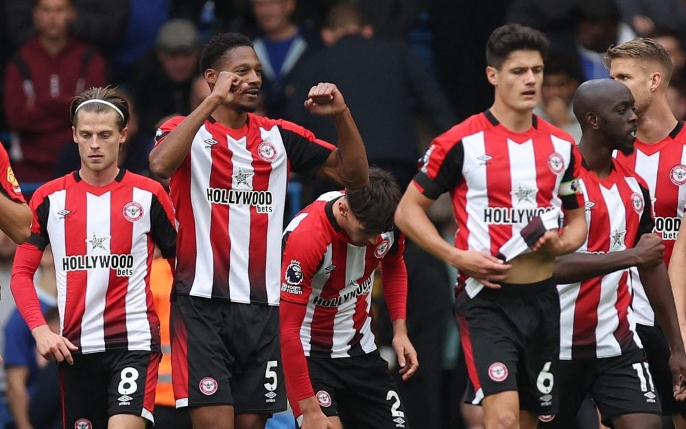 Cầu thủ đội Brentford ăn mừng. Ảnh: Reuters.