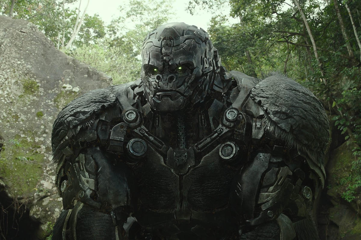 "Transformers: Quái thú trỗi dậy" thống lĩnh doanh thu phòng vé Việt ngay khi vừa ra mắt.