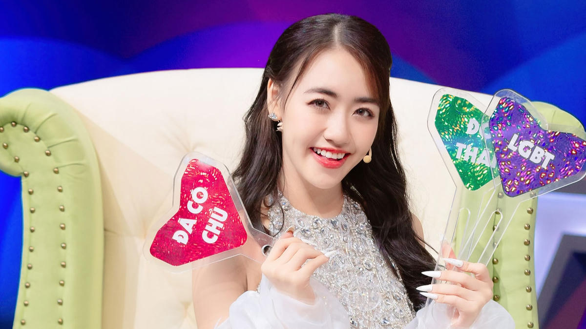 Đến với chương trình, Quỳnh Anh mong muốn thoát khỏi suy nghĩ, mặc cảm bản thân để có thể tìm được chàng trai yêu thương và sẵn sàng dành sự ưu tiên cho mình.