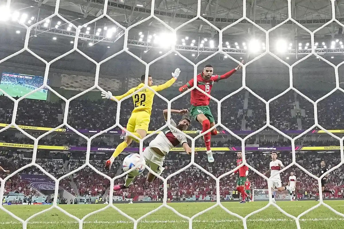 Morocco tạo nên bất ngờ với bàn mở tỉ số của En-Nesyri.