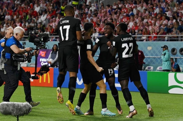 ĐT Canada đã ghi bàn thắng đầu tiên tại World Cup.