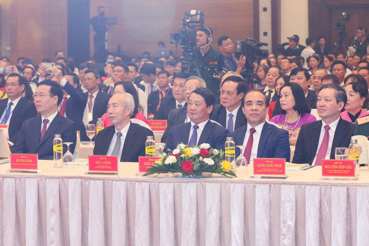Lãnh đạo Đảng, Nhà nước tham dự Hội nghị.