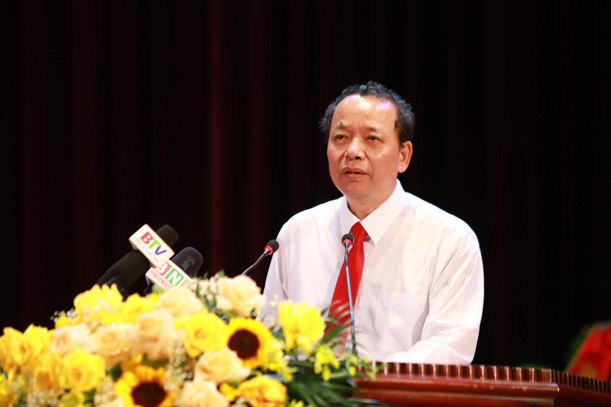 Ông Nguyễn Quốc Chung, Phó Bí thư Thường trực Tỉnh ủy, Chủ tịch HĐND tỉnh Bắc Ninh phát biểu tại Đại hội.