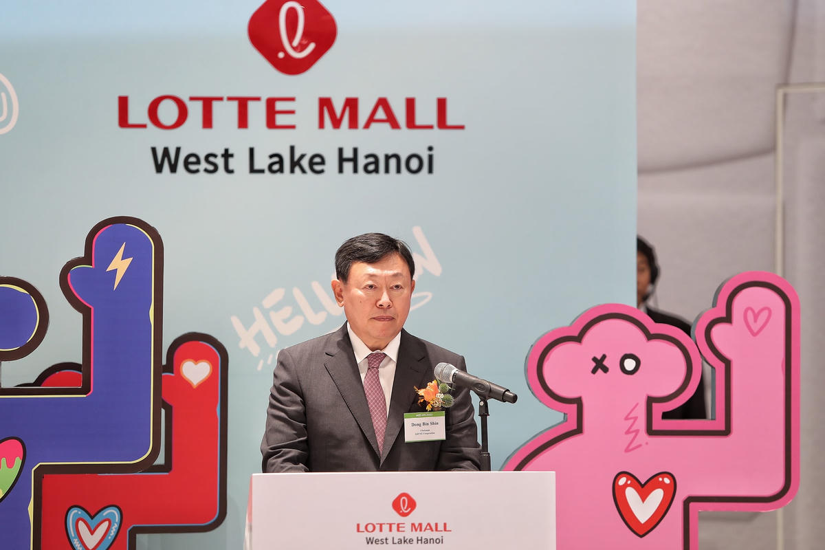 Chủ tịch tập đoàn Lotte Hàn Quốc Shin Dong-bin kỳ vọng tổ hợp thương mại Lotte MALL West Lake sẽ trở thành một công trình biểu tượng tại Việt Nam, là nơi quảng bá văn hóa mua sắm Hàn Quốc đến người dân Việt Nam và du khách đến thăm Việt Nam.