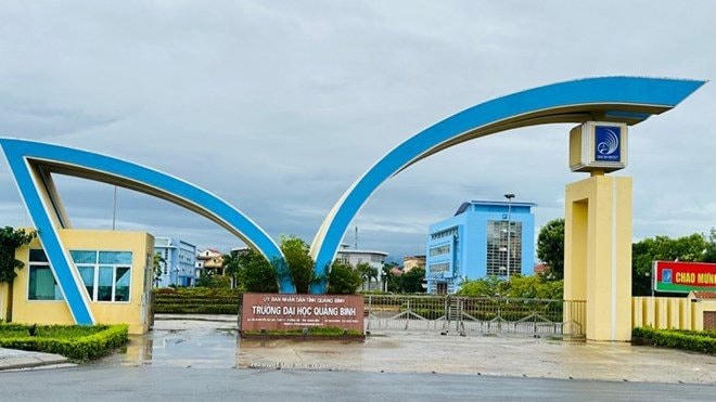 dai-hoc-quang-binh-n-01.jpg