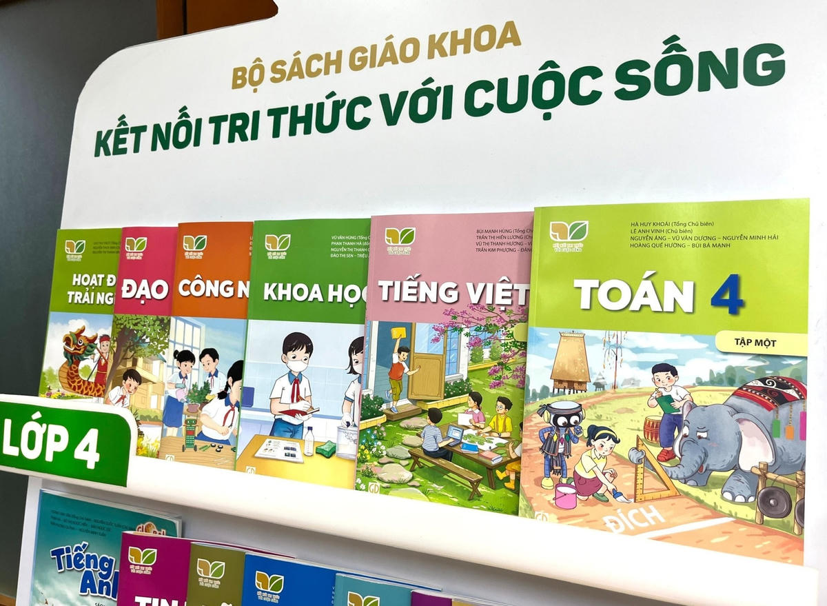 Sách giáo khoa lớp 4 mới của NXB Giáo dục Việt Nam.