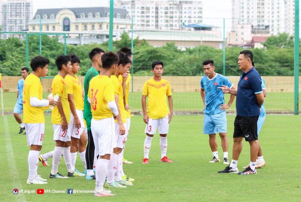 Các cầu thủ U17 chính thức hội quân trong hôm nay, 5/9. Ảnh: VFF.