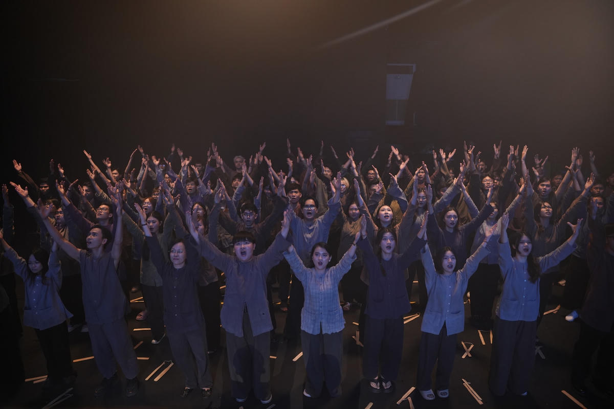 Hình ảnh trong MV  “Bài ca đất phương Nam” .