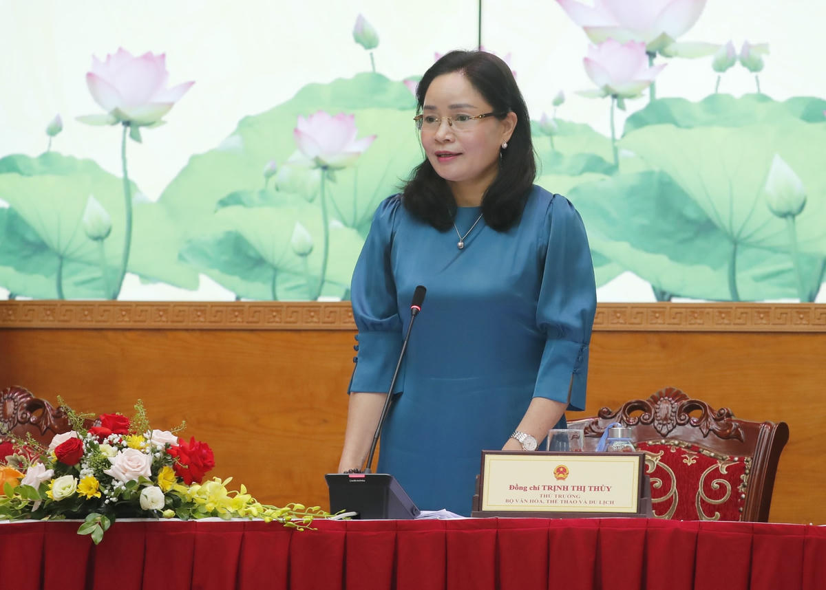 Thứ trưởng Bộ Văn hóa, Thể thao và Du lịch Trịnh Thị Thủy tại họp báo.