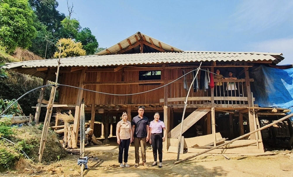 Nhờ nguồn vốn thực hiện Nghị định số 28 của Chính phủ giúp các hộ nghèo của huyện Bảo Lạc an cư lạc nghiệp, ổn định cuộc sống. Ảnh: caobang.vn