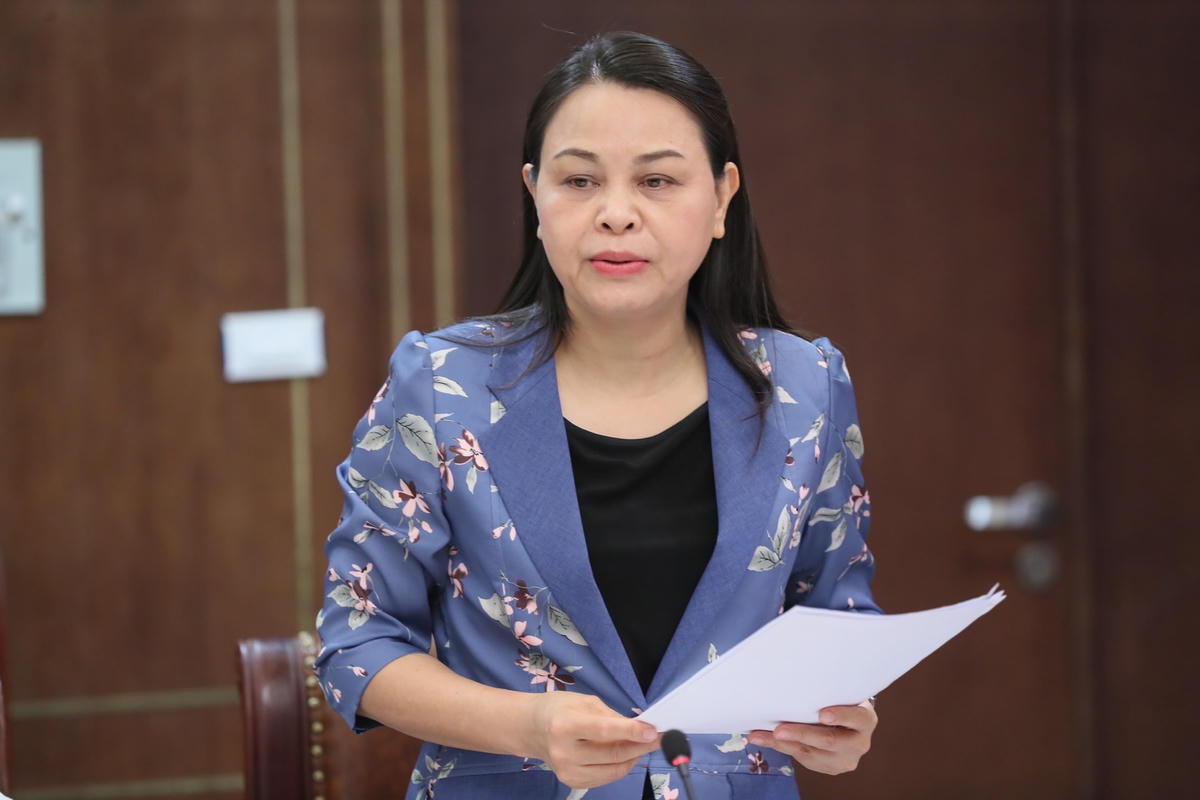 Bà Nguyễn Thị Thu Hà, Uỷ viên Trung ương Đảng, Phó Chủ tịch - Tổng Thư ký UBTƯ MTTQ Việt Nam, Phó Trưởng đoàn kiểm tra phát biểu tại buổi làm việc.