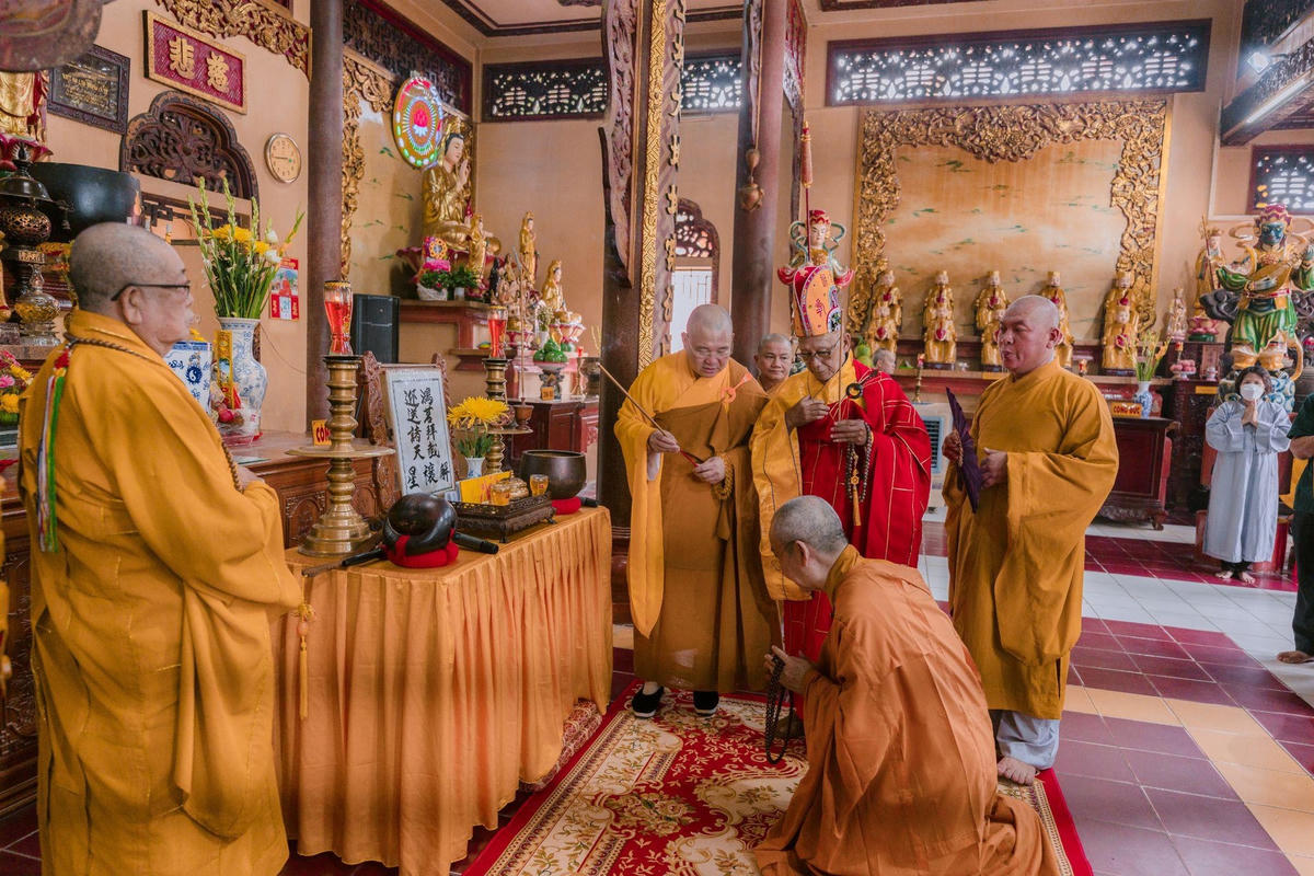 Du khách hào hứng với nhiều nghi thức truyền thống độc đáo tại Lễ Vía Bà (Tây Ninh)