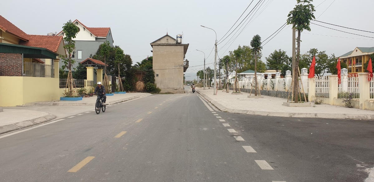 Đến thời điểm hiện tại, bà Luyến cho rằng chính quyền phường Hưng Đạo chưa có phương án giải quyết thấu đáo nên căn nhà vẫn tồn tại như "cái gai" trên con đường đẹp.