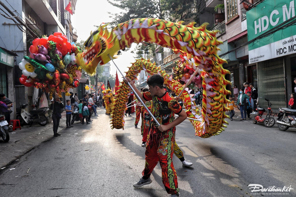 W_le_hoi_ruoc_phao_dong_ky-le-khanh6.jpg