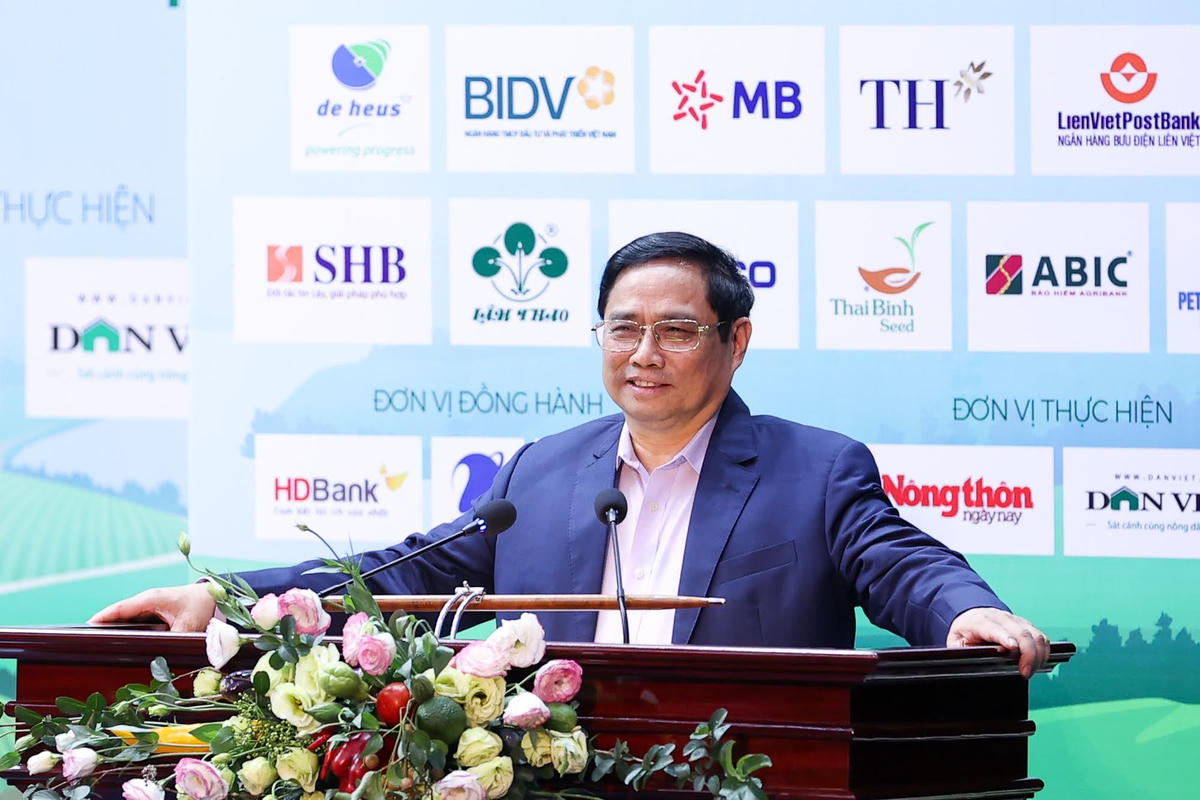 Thủ tướng Phạm Minh Chính phát biểu tại Hội nghị đối thoại với nông dân sáng 29/5. Ảnh: Đoàn Bắc.