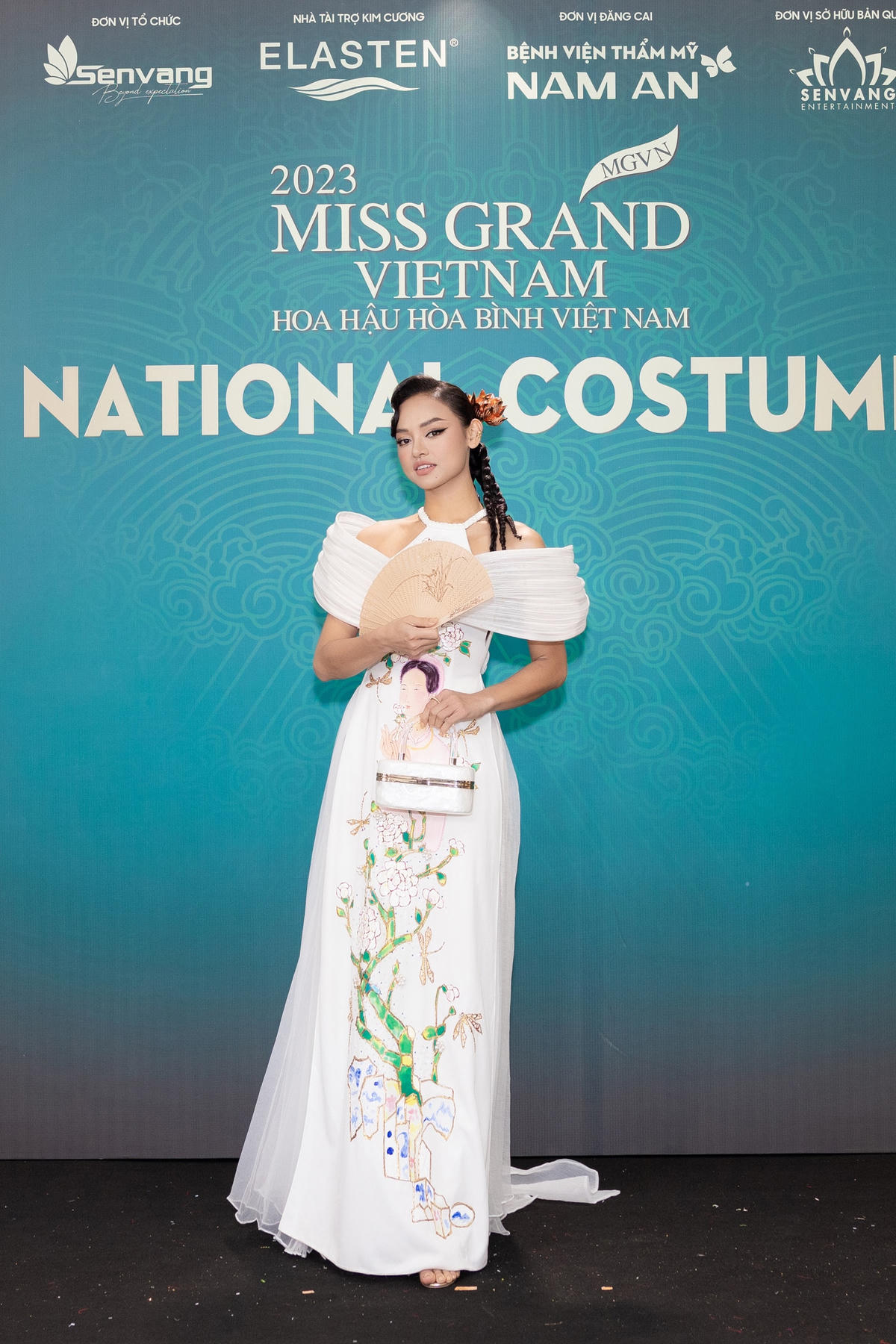 Á hậu Mai Ngô. 