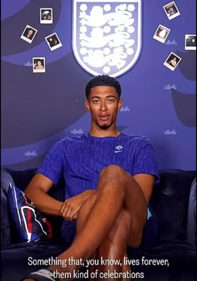 Bellingham nhấn mạnh rằng anh ấy muốn người hâm mộ Anh nói về màn ăn mừng "trong một thời gian dài". Ảnh: Instagram @england.