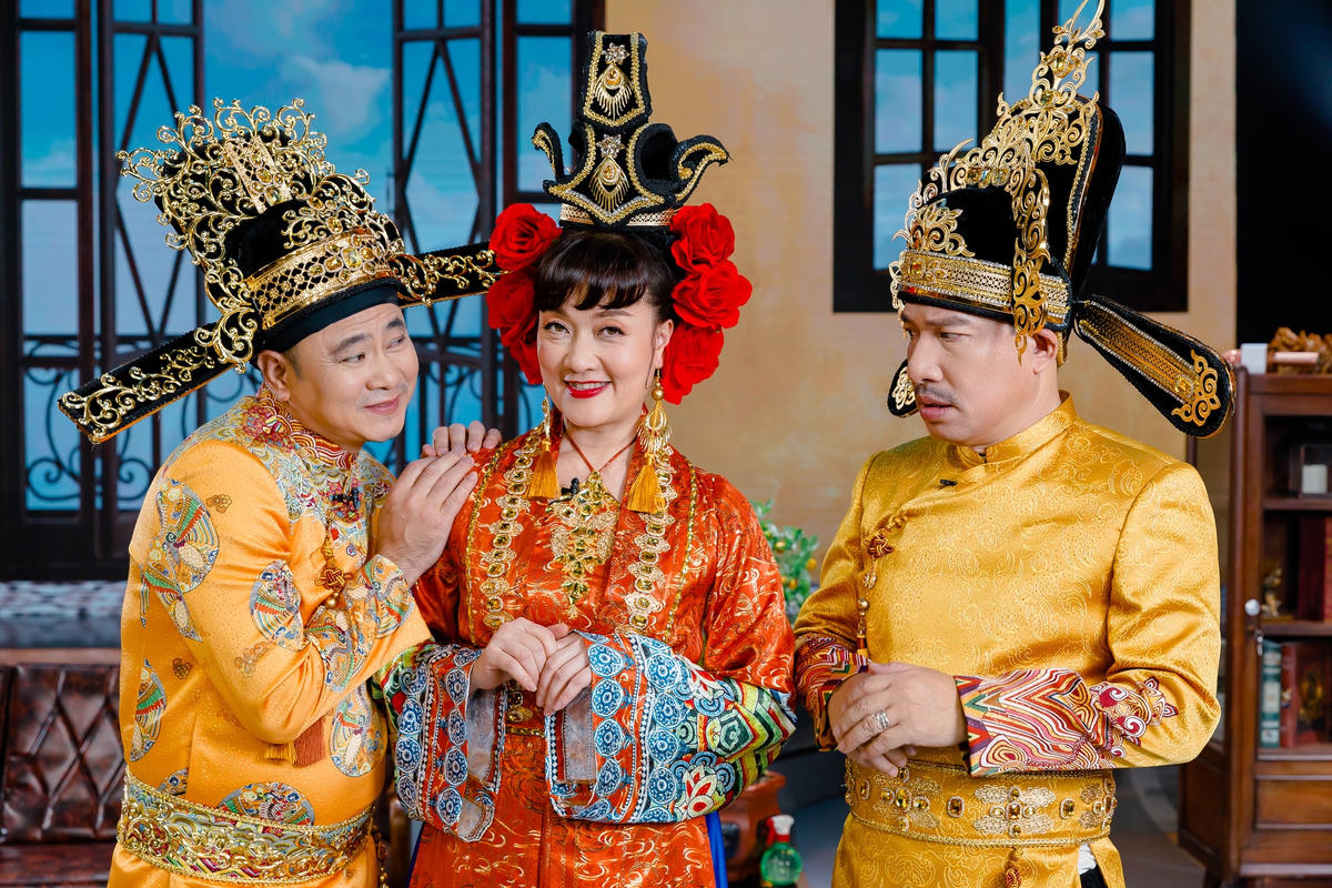 Bộ 3 gương mặt quen thuộc với hình ảnh các Táo: Tự Long, Vân Dung và Quang Thắng.