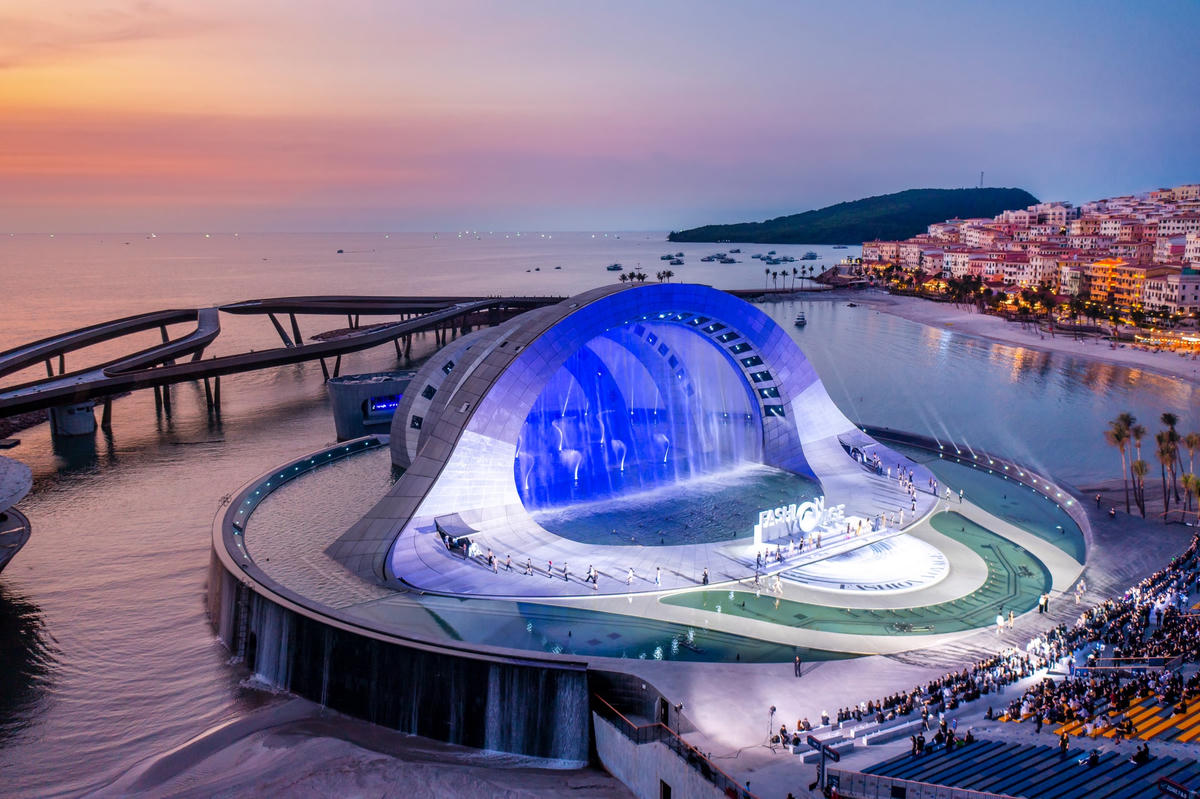 Sun Group và Sun Property tài trợ độc quyền Fashion Voyage 5 tại Thị trấn Hoàng Hôn