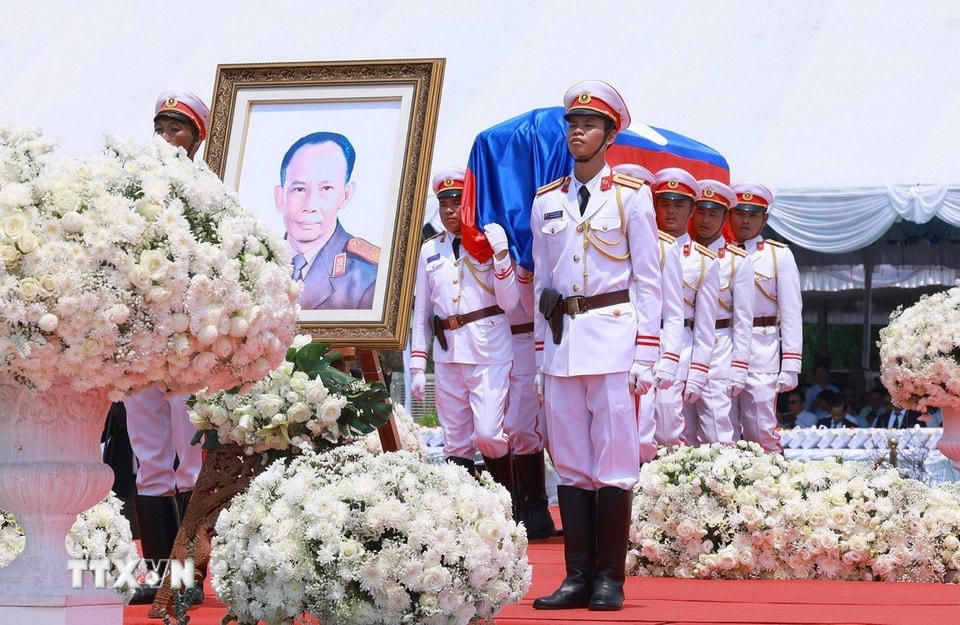 Lễ truy điệu nguyên Chủ tịch Đảng Nhân dân Cách mạng Lào, nguyên Chủ tịch nước Lào Khamtay Siphandone. (Ảnh: Dương Giang/TTXVN)