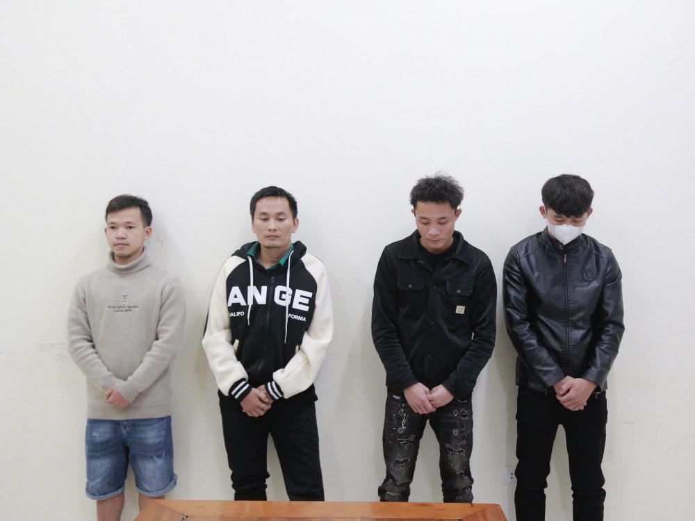 Các đối tượng trong đường dây buôn bán trái phép pháo nổ.