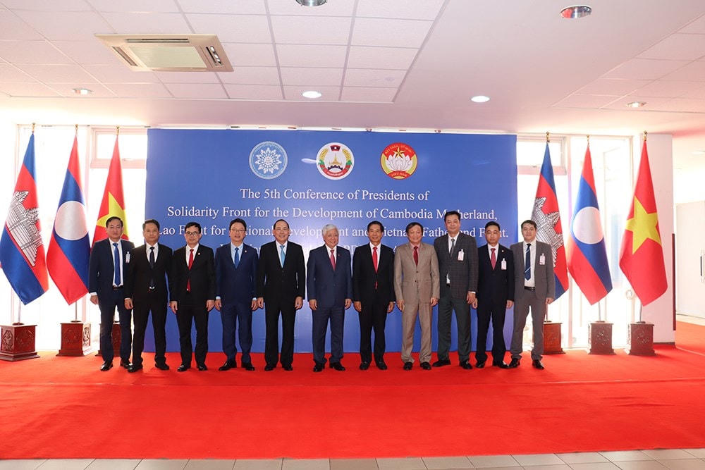 Đoàn đại biểu cấp cao UBTƯ MTTQ Việt Nam tại Hội nghị Chủ tịch Mặt trận ba nước Campuchia - Lào - Việt Nam.