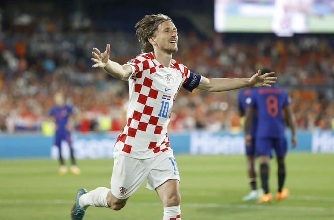 Modric và các đồng đội giành quyền vào chung kết UEFA Nations League (Ảnh: AP).