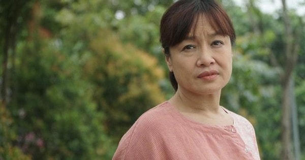 Tạo hình của Tú Oanh trong "Hương vị tình thân". 