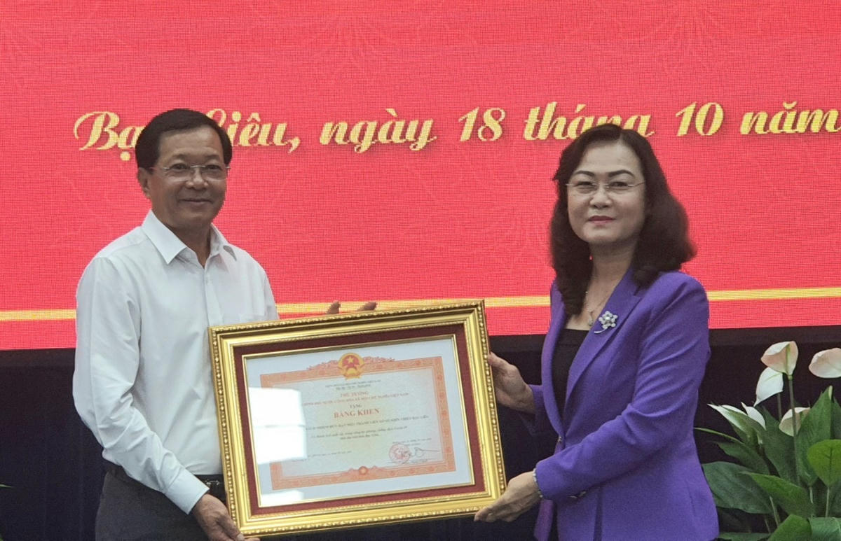 Tỉnh Bạc Liêu trao bằng khen và biểu trưng tri ân tổ chức, cá nhân, doanh nghiệp có nhiều đóng góp, ủng hộ Quỹ “Vì người nghèo” và công tác an sinh xã hội từ năm 2022.