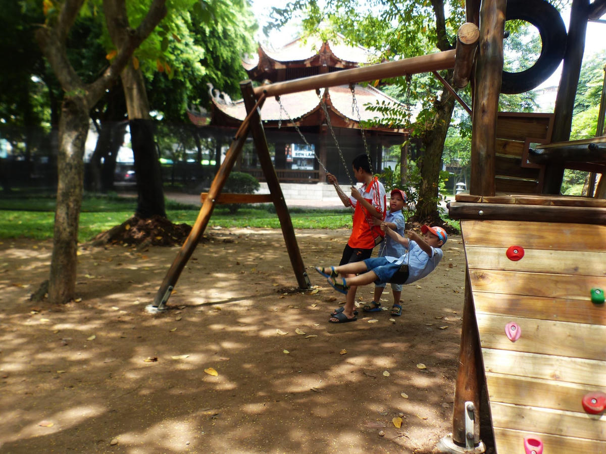 Sân chơi “Sự tích Thánh Gióng”.