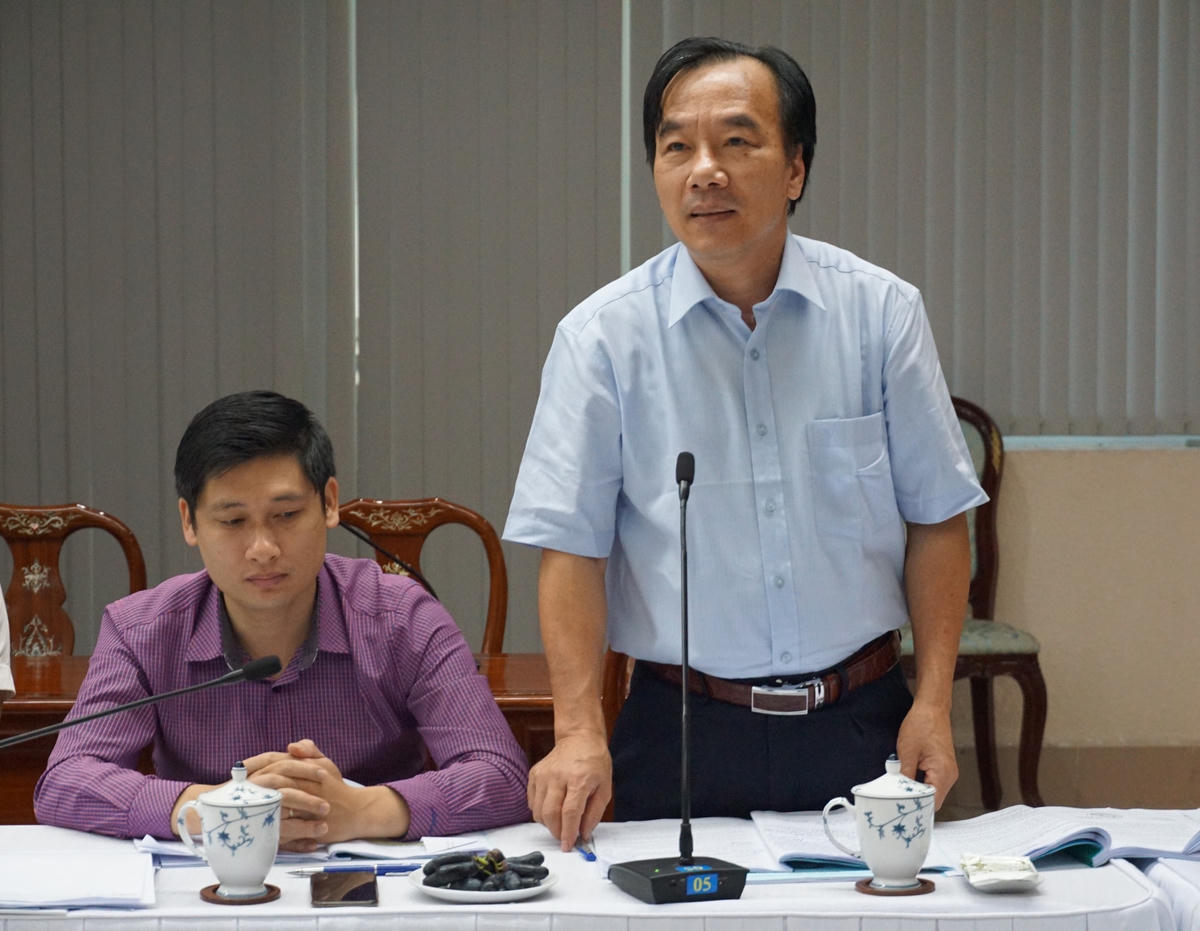 Nguyên Phó Chủ tịch UBTƯ MTTQ Việt Nam Ngô Sách Thực – thành viên đoàn giám sát phát biểu tại buổi làm việc. Ảnh: Mạnh Thìn.
