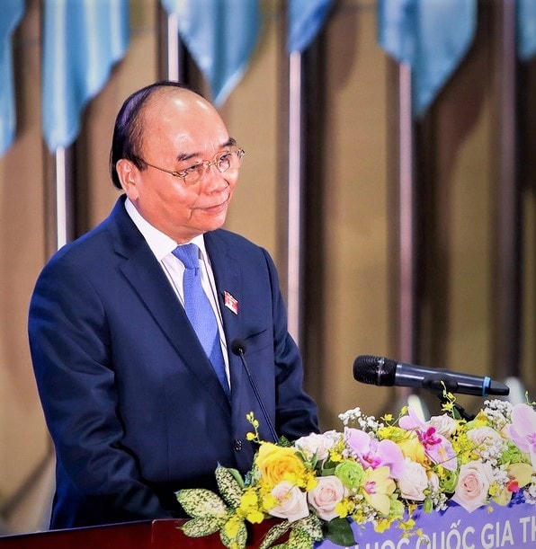Chủ tịch nước Nguyễn Xuân Phúc phát biểu tại Hội trường Đại học Quốc gia TP HCM. Ảnh: Trung Hậu.