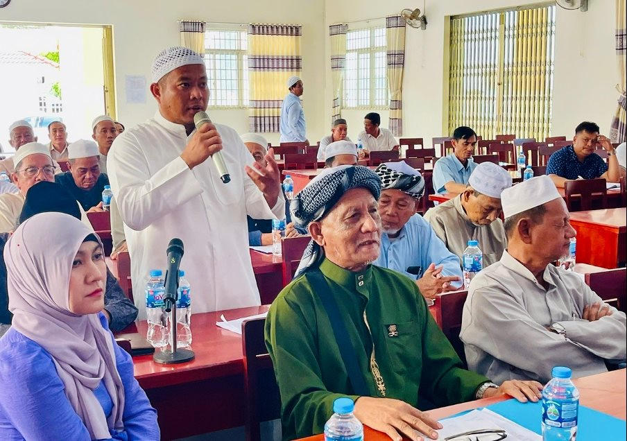Đại diện cộng đồng hồi giáo (Islam) tỉnh An Giang phát biểu.
