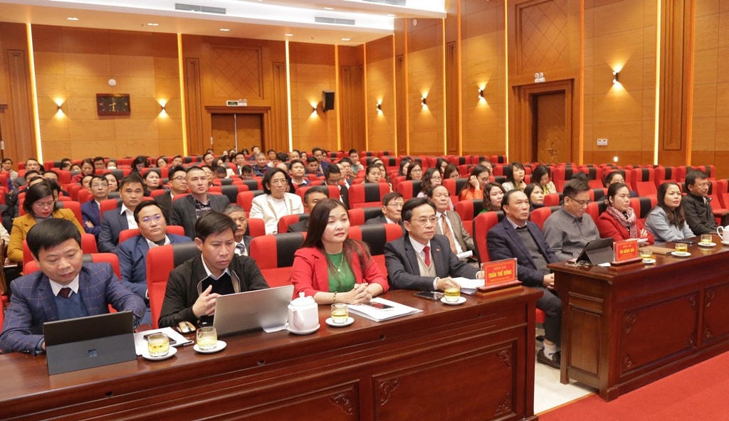 Đại biểu tham dự Hội nghị.