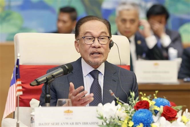 Thủ tướng Malaysia Anwar Ibrahim phát biểu. (Ảnh: Doãn Tấn/TTXVN).