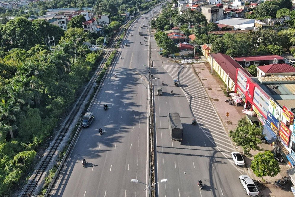 Theo báo cáo của Ban Quản lý đầu tư xây dựng công trình giao thông Hà Nội, về tiến độ triển khai nâng cấp, cải tạo Quốc lộ 1A đoạn qua Văn Điển - Ngọc Hồi, với tổng chiều dài 3,8 km có tổng mức đầu tư hơn 887 tỷ đồng. Dự án được bắt đầu triển khai từ tháng 3/2012, đến nay đã thi công cơ bản xong 1/2 mặt cắt ngang đường thuộc làn bên phải và một số đoạn bên trái tuyến.