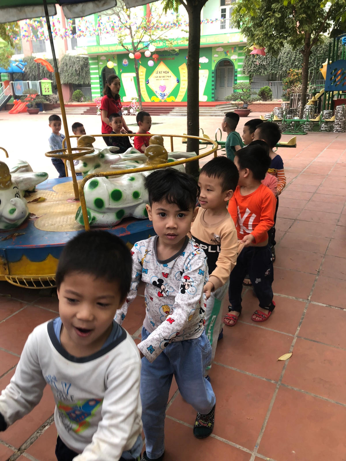 Theo Bộ Giáo dục và Đào tạo, từ nay tới năm 2026 cần phải bổ sung 107.000 giáo viên. Ảnh minh họa.