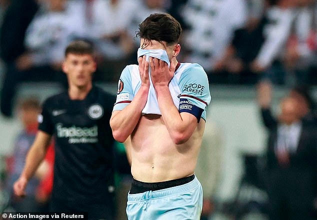 West Ham bị loại khỏi Europa League sau thất bại trước Frankfurt. (Ảnh: Reuters).