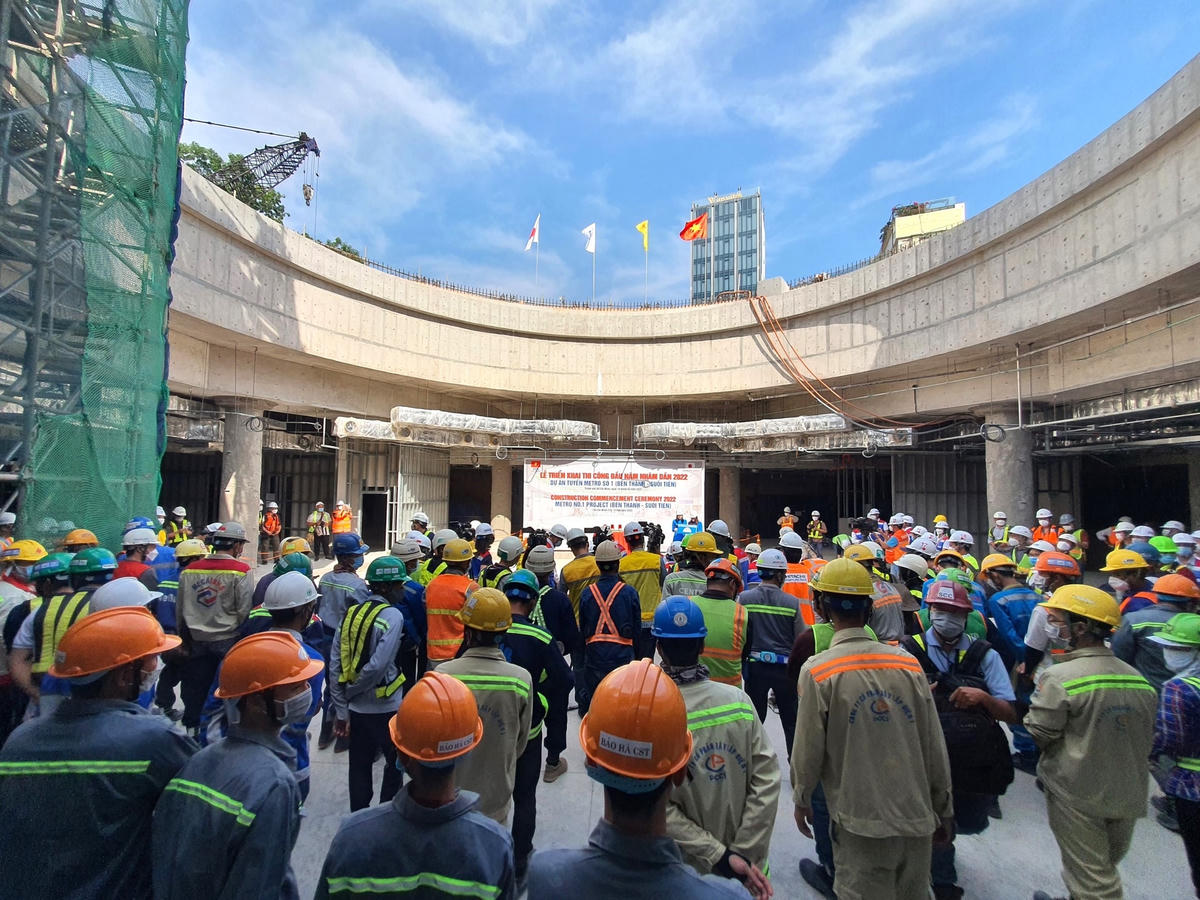 Tuyến Metro số 1 có lộ trình Bến Thành - Suối Tiên xin dời thời điểm hoàn thành sang năm 2024. Ảnh: Hồng Phúc.