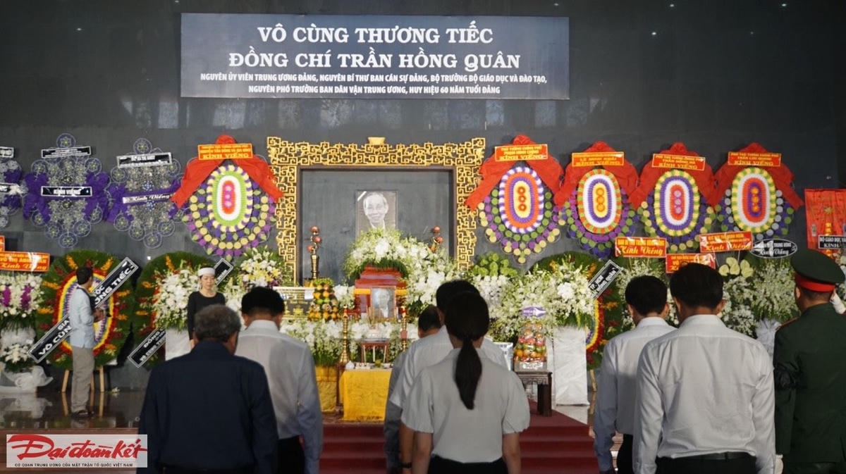 Tiễn biệt nguyên Bộ trưởng Bộ Giáo dục và Đào tạo Trần Hồng Quân