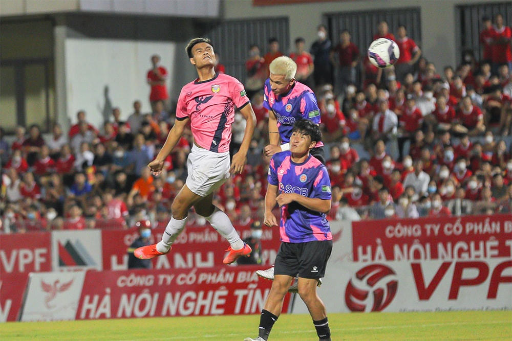 Sài Gòn FC sau chiến thắng đầu tay đang nỗ lực để thoát khỏi nguy cơ đứng cuối bảng.