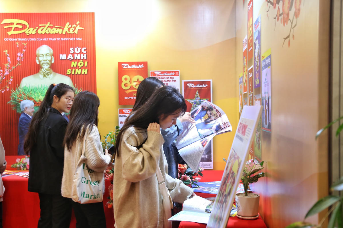 Hà Nội: Báo Đại Đoàn Kết tham gia Hội báo Xuân Quý Mão 2023