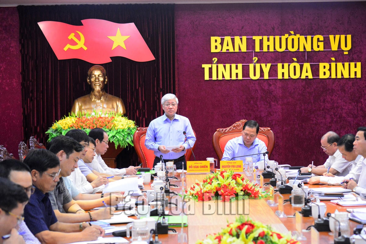 Đồng chí Đỗ Văn Chiến, Bí thư Trung ương Đảng, Chủ tịch UBTƯ MTTQ Việt Nam phát biểu kết luận buổi làm việc.