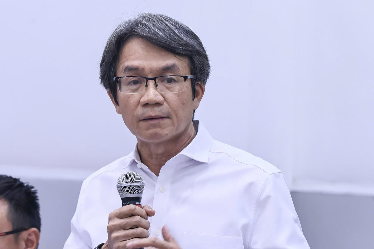 anh trai Tran Viet anh bai chinh