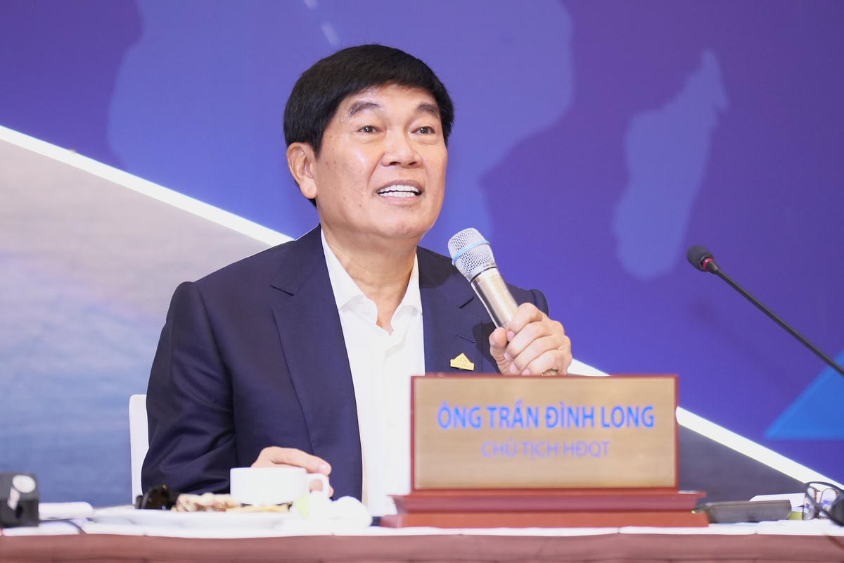 chu-tich-hdqt-tap-doan-hoa-phat-tran-dinh-long.jpg