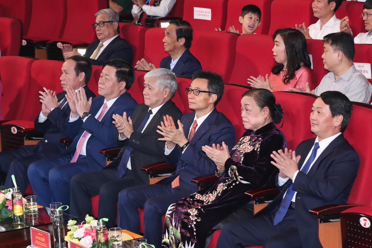 Lãnh đạo Đảng, Nhà nước, MTTQ Việt Nam tham dự Lễ trao giải. Ảnh: Quang Vinh.