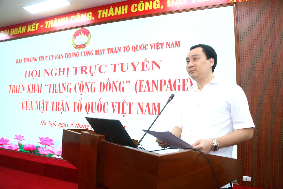 Ông Vũ Văn Tiến, Trưởng ban Tuyên giáo UBTƯ MTTQ Việt Nam phát biểu tại Hội nghị.