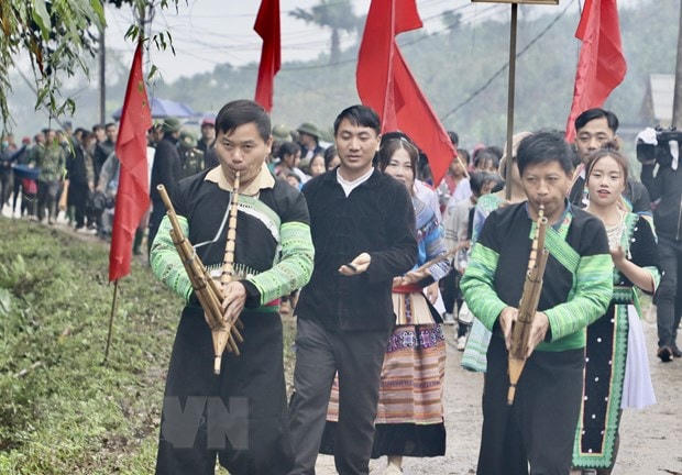 Nghi thức tại lễ hội Tết rừng ở Nà Hẩu. Ảnh: Tuấn Anh.