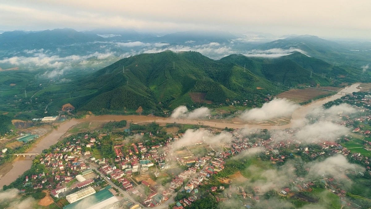 Đi giữa phố Vàng